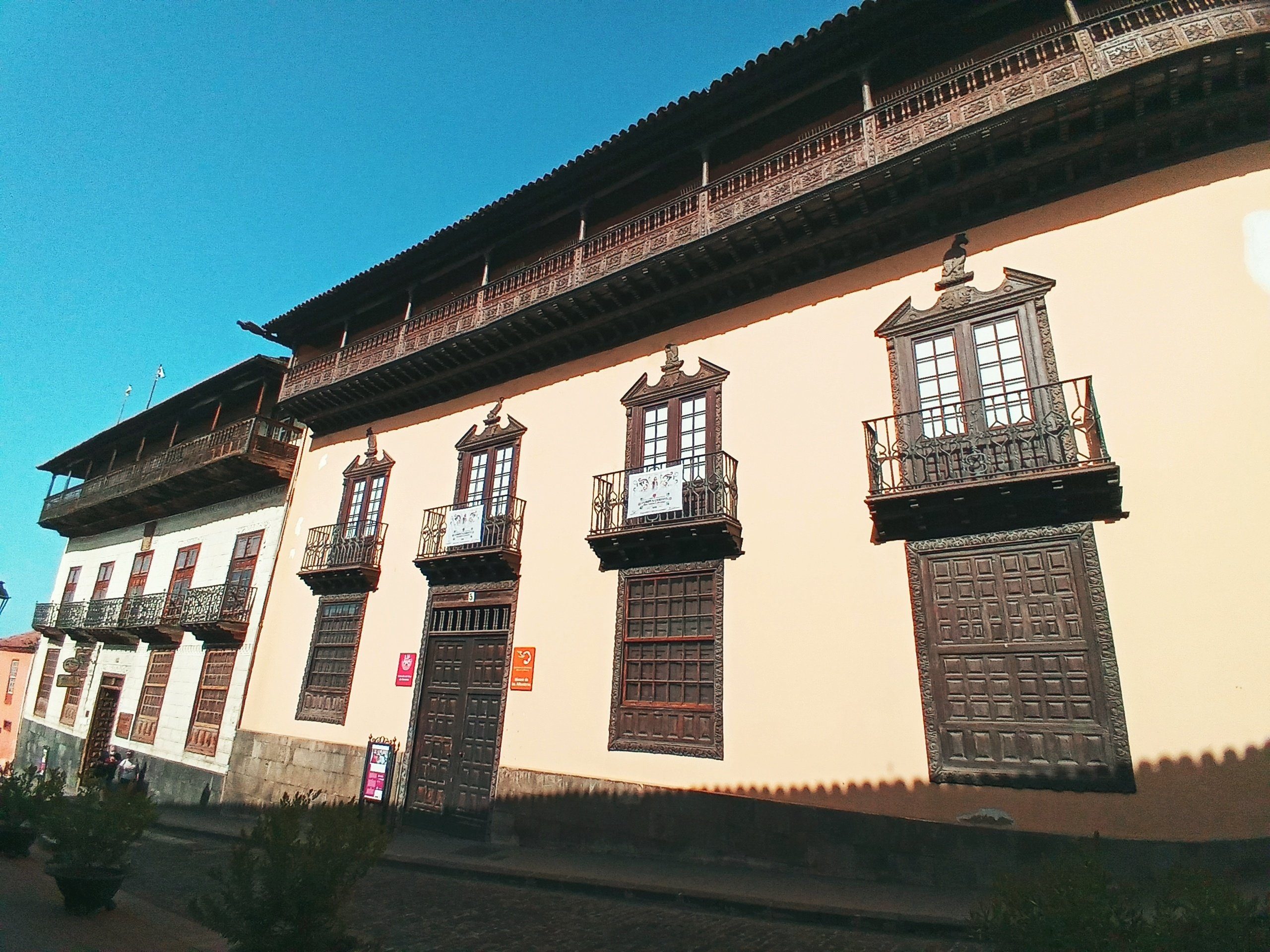 Icod de Los Vinos, Puerto de la Cruz y La Orotava